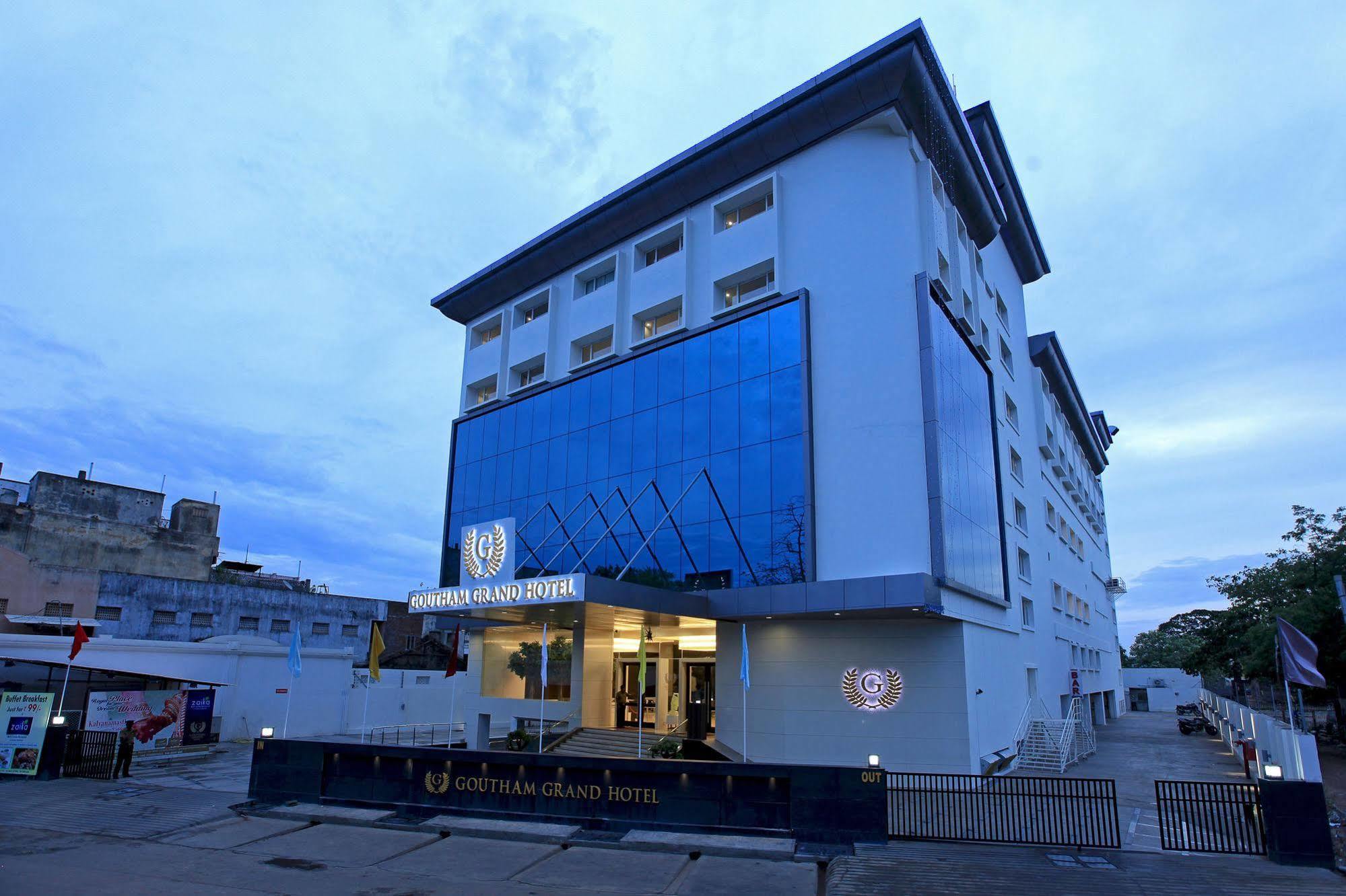 Goutham Grand Hotel - Tenali Vijayawāda Exterior photo